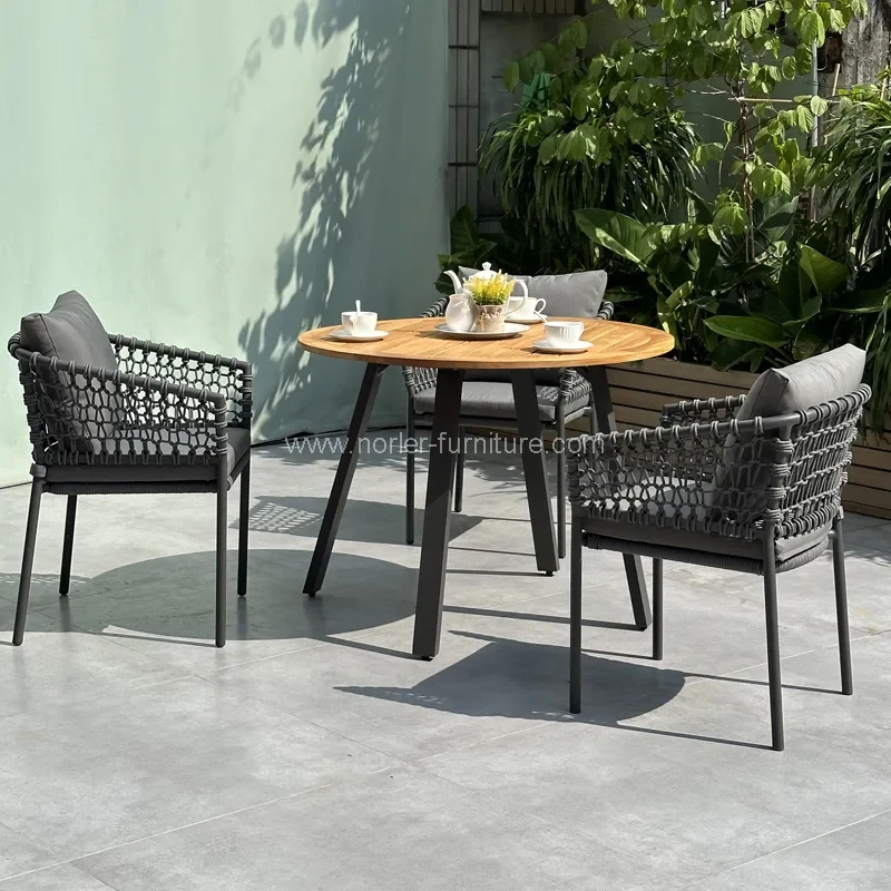 Juego de comedor al aire libre