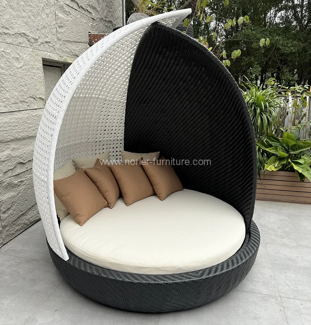 Outdoor Furniture PE Rattan Round Sunshade Sun Bed