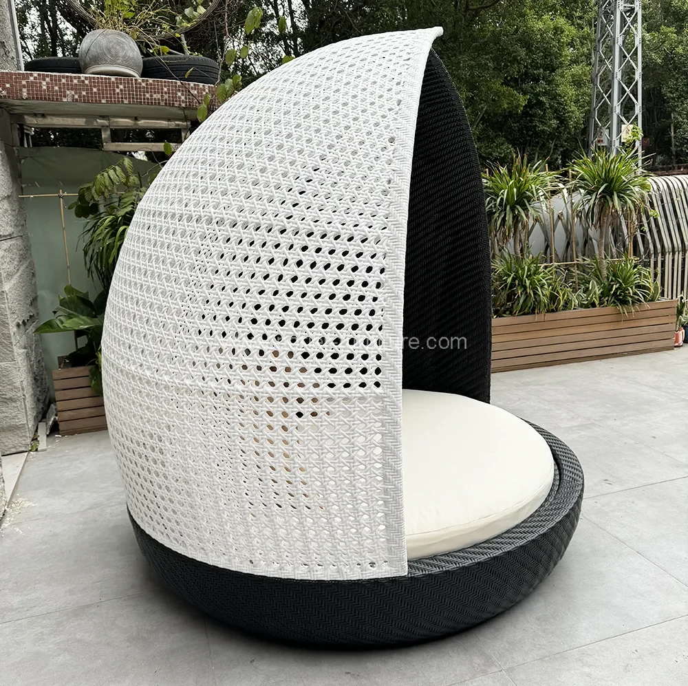 Outdoor Furniture PE Rattan Round Sunshade Sun Bed