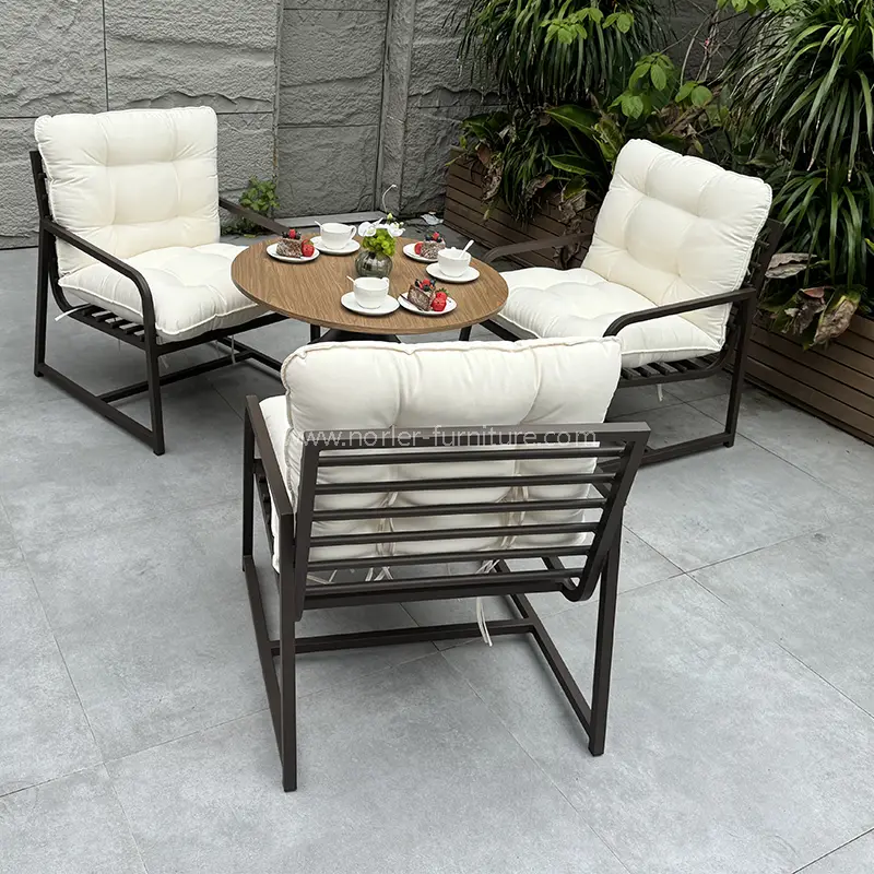 Último juego de balcón de marco de aluminio simple Último juego de balcón de marco de aluminio simple