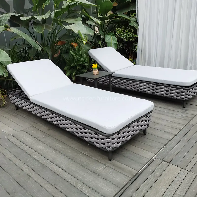 Cómodo de ratán al aire libre tejido solar tumbon