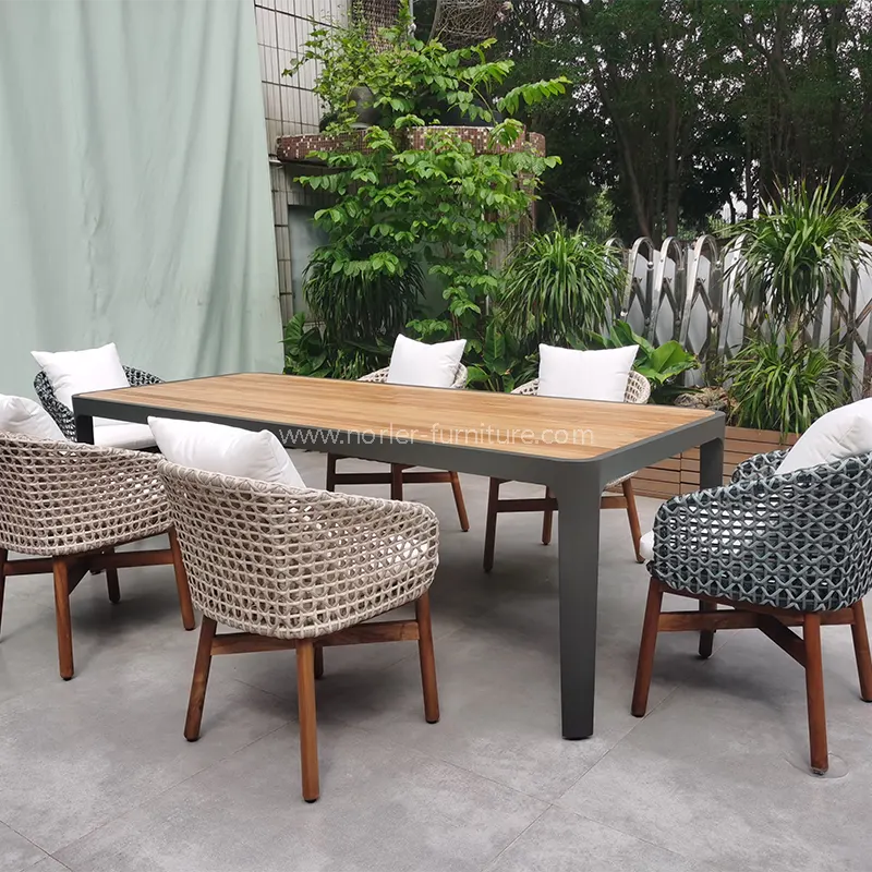 Juego de comedor de ratán de marco de aluminio al aire libre