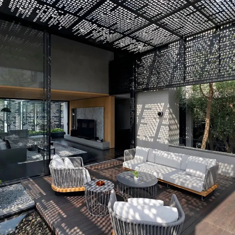 El proyecto de muebles de exterior personalizado de Villa High-End se entregó con éxito